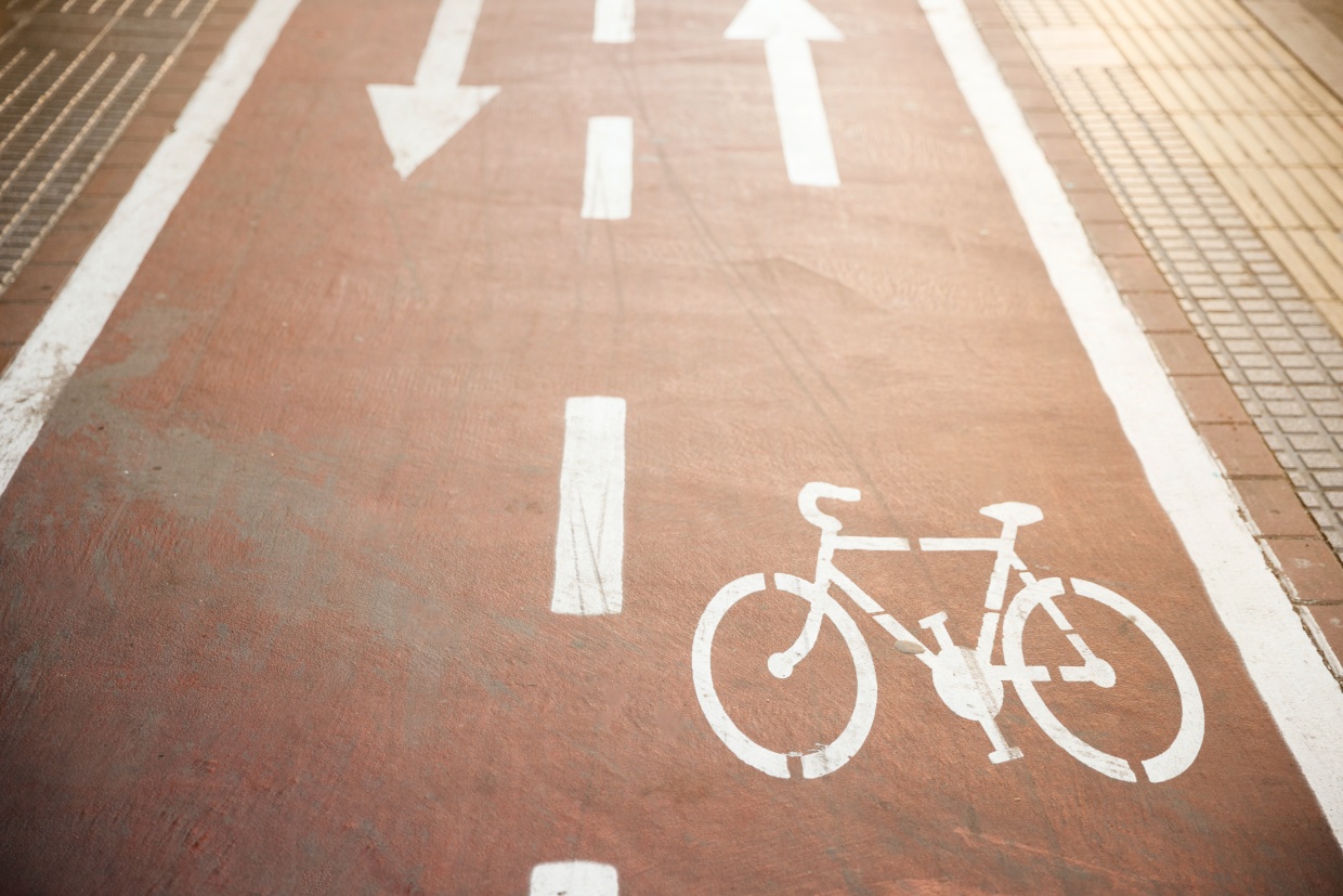 hhts-bicycle-road-sign-road